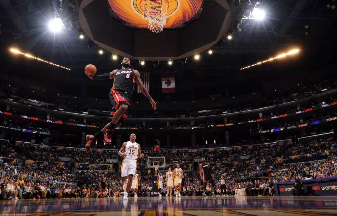 “互聯(lián)網(wǎng)+體育”場景是關鍵 看動因體育、NBA、Keep如何連接線上與線下丨體育經(jīng)理人